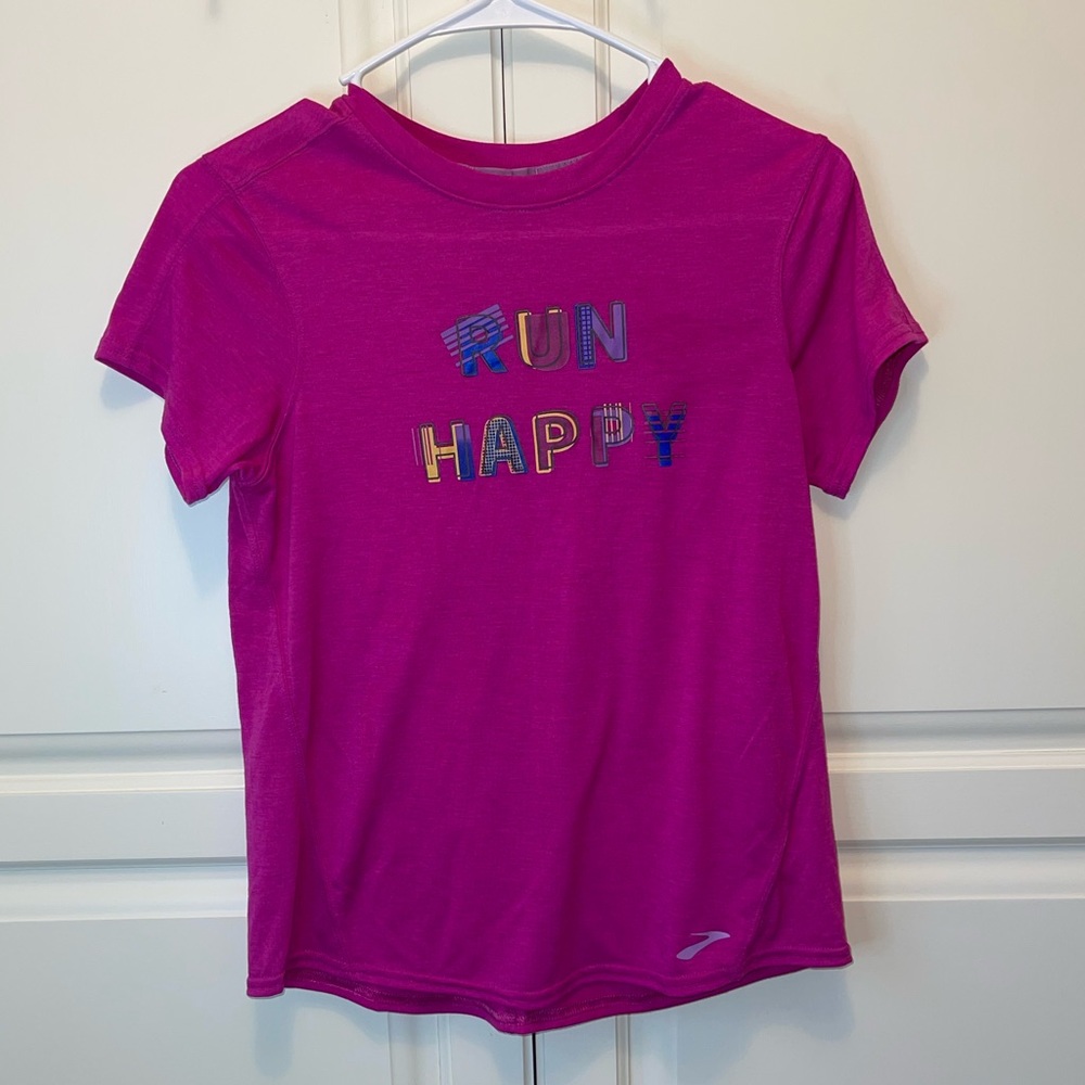 Brooks pink/purple run happy short sleeve tee size medium